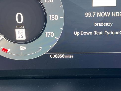 Used 2024 Land Rover Range Rover Evoque Dynamic SE image 21