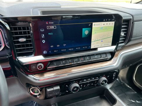 Used 2025 Chevrolet Silverado 1500 RST image 16