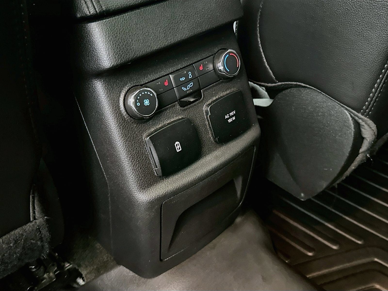 Used 2018 Ford Explorer Limited AWD/4WD image 28