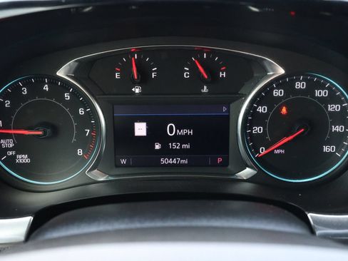 Used 2023 Chevrolet Traverse RS FWD image 20