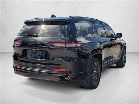 Used 2024 Jeep Grand Cherokee L Summit AWD/4WD image 5