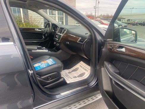 Used 2014 Mercedes-Benz GL 450 4MATIC image 14