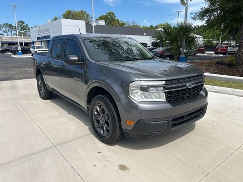 Certified 2024 Ford Maverick XLT image 2