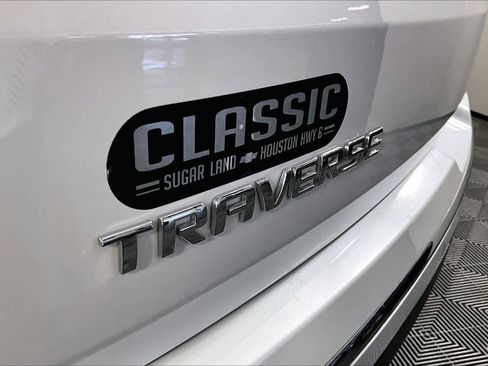Certified 2023 Chevrolet Traverse High Country image 29