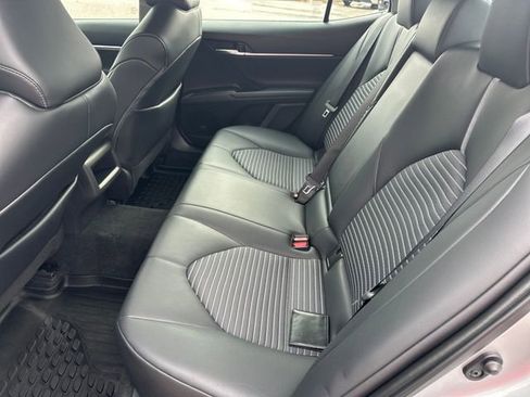 Used 2022 Toyota Camry SE image 23