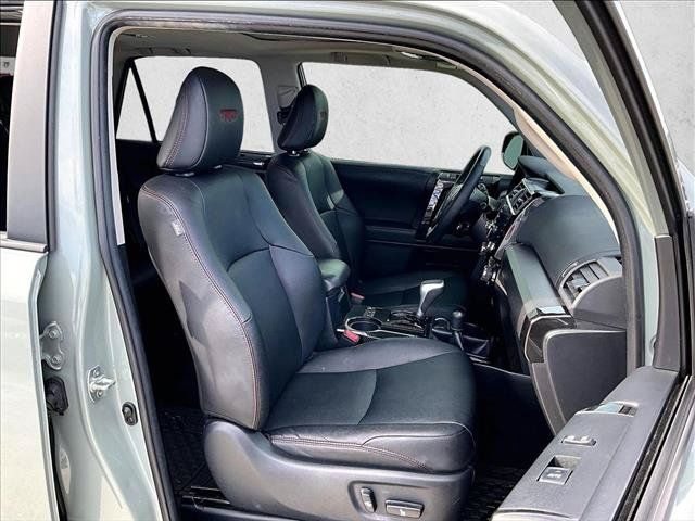 Used 2023 Toyota 4Runner TRD Off-Road Premium w/ Moonroof Package AWD/4WD image 9