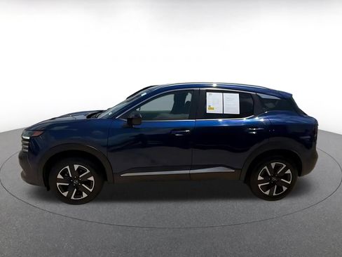 Used 2026 Nissan Kicks SV w/ Cold Weather Package AWD/4WD image 6