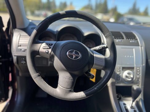 Used 2010 Scion tC FWD image 16