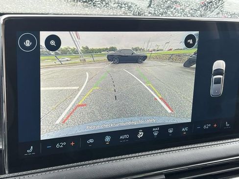 Used 2025 Lincoln Corsair FWD image 26