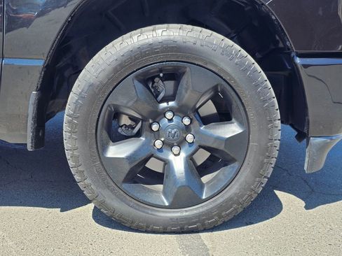Used 2019 RAM 1500 Big Horn AWD/4WD image 10