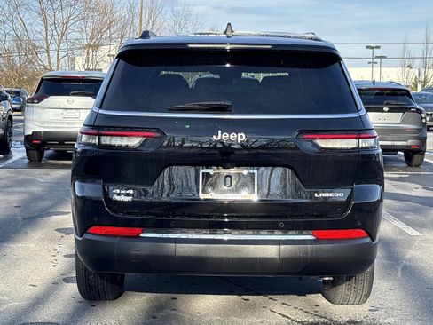 New 2025 Jeep Grand Cherokee L Laredo w/ Luxury Tech Group I AWD/4WD image 5