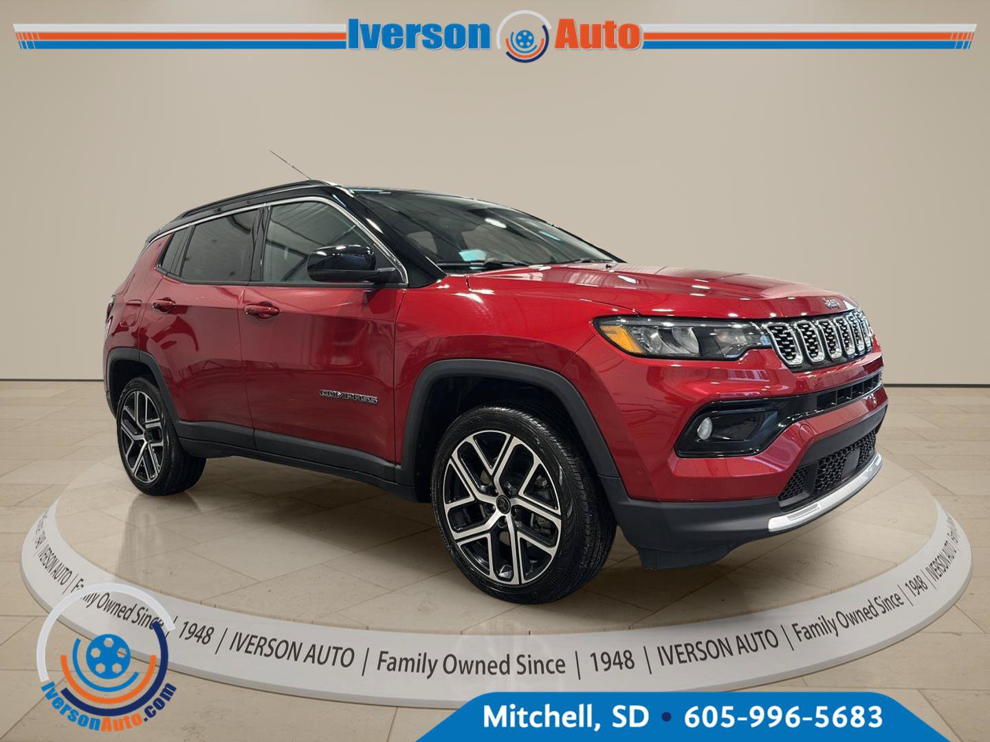 Used 2025 Jeep Compass Limited AWD/4WD image 1