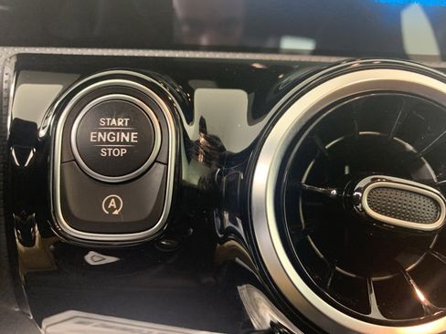 Used 2020 Mercedes-Benz CLA 250 4MATIC image 18