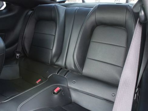 Used 2017 Ford Mustang GT Premium w/ Equipment Group 401A RWD image 21