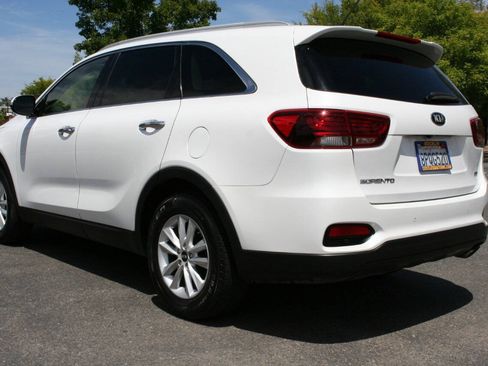 Used 2020 Kia Sorento LX w/ LX I4 Convenience Package FWD image 7