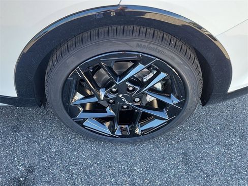 New 2026 Kia K4 GT-Line Turbo image 38