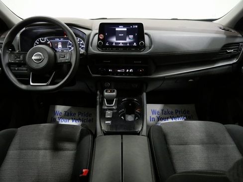 Used 2023 Nissan Rogue SV image 10