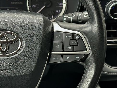 Certified 2023 Toyota Highlander LE image 19