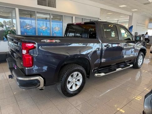 Used 2022 Chevrolet Silverado 1500 LT w/ Protection Package AWD/4WD image 4
