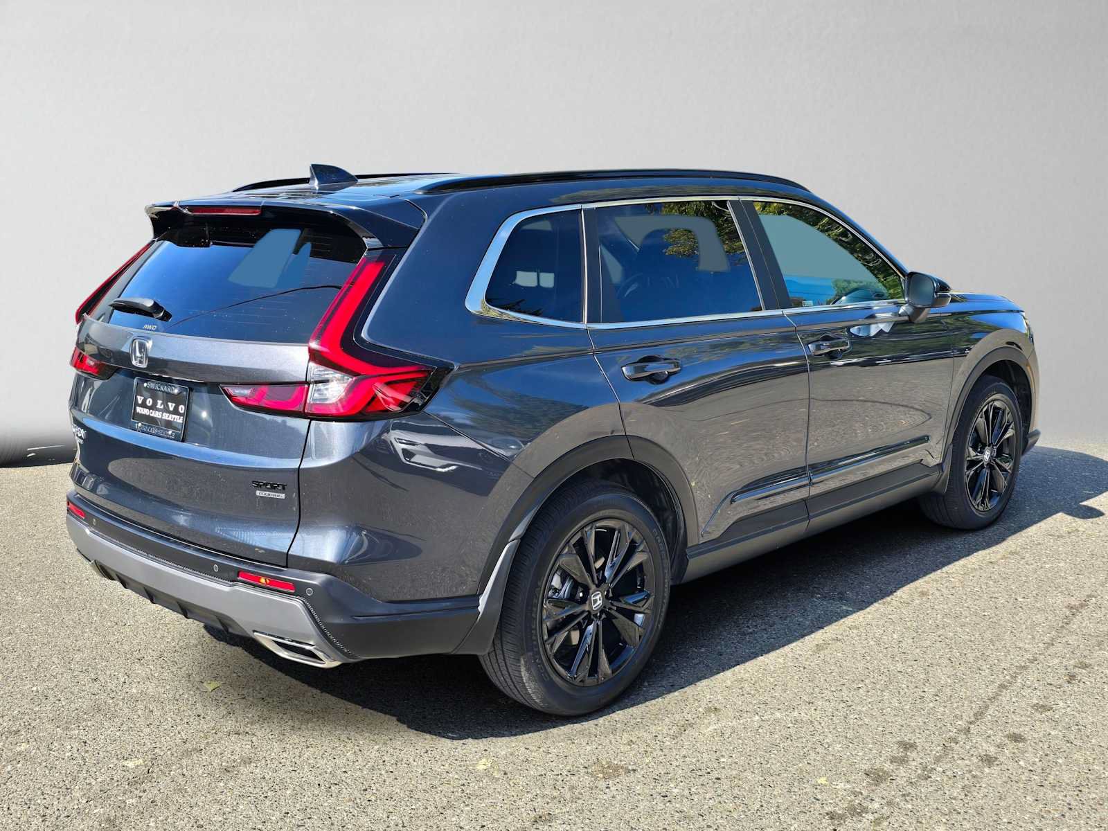 Used 2024 Honda CR-V Sport Touring image 3