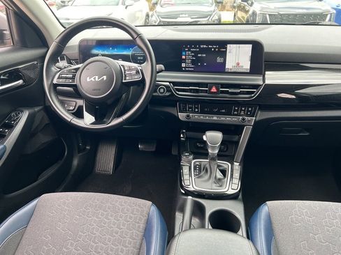 Certified 2024 Kia Seltos S image 17