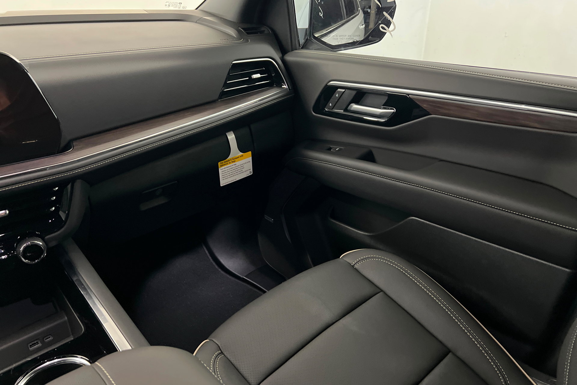 New 2026 Chevrolet Tahoe Premier AWD/4WD image 11