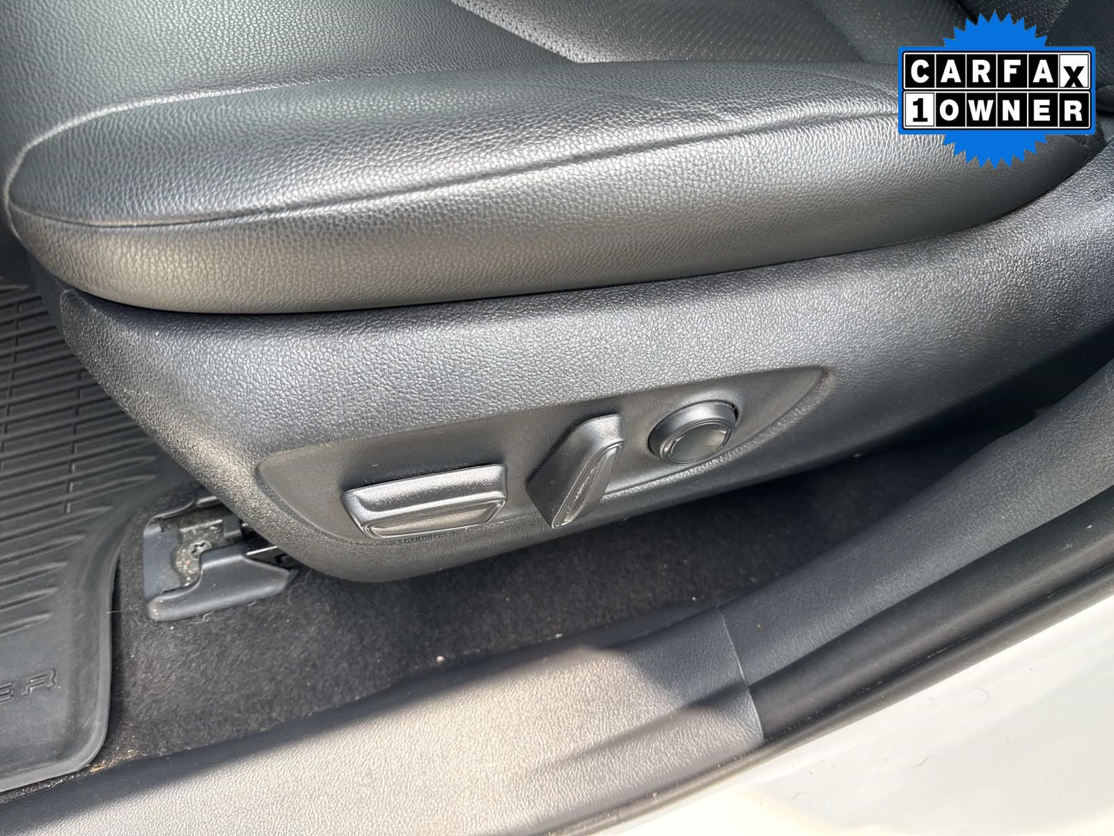 Used 2024 Toyota Grand Highlander AWD image 23