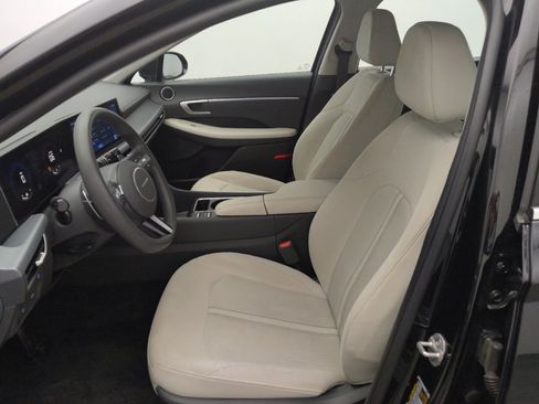 Used 2025 Hyundai Sonata SEL FWD image 17