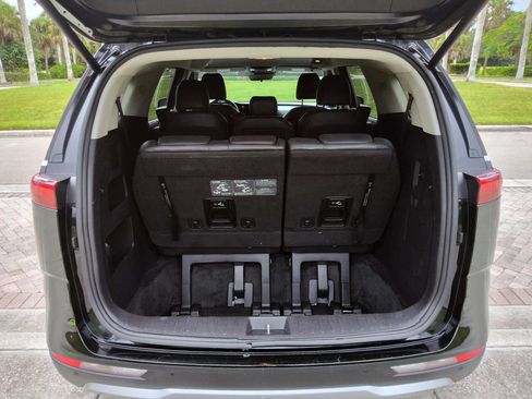 Used 2022 Kia Carnival EX FWD image 54