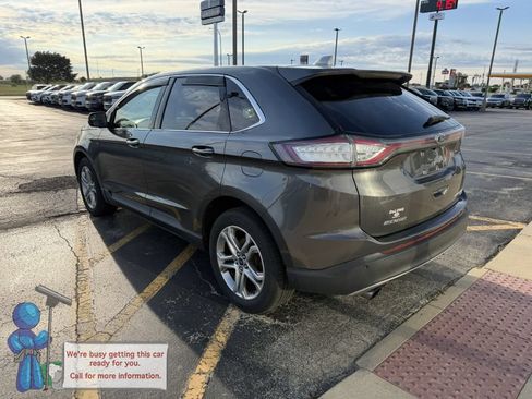 Used 2017 Ford Edge Titanium w/ Cold Weather Package FWD image 3