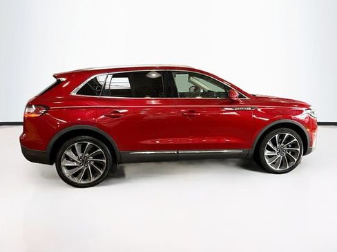 Used 2021 Lincoln Nautilus Reserve w/ Equipment Group 202A image 5