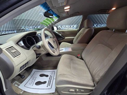 Used 2013 Nissan Murano SV AWD/4WD image 18