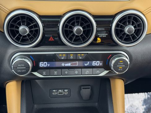 Used 2022 Nissan Sentra SV w/ SV Premium Package image 25