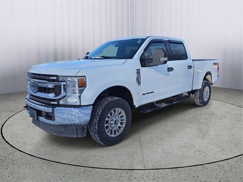 Used 2022 Ford F250 XLT w/ FX4 Off-Road Package image 4