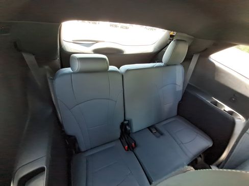 Used 2023 Buick Enclave Essence AWD/4WD image 12