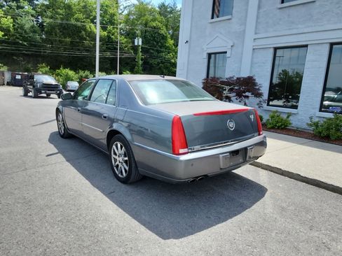 Used 2007 Cadillac DTS Performance FWD image 3