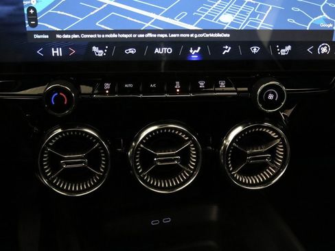 Used 2024 Chevrolet Blazer EV LT image 24