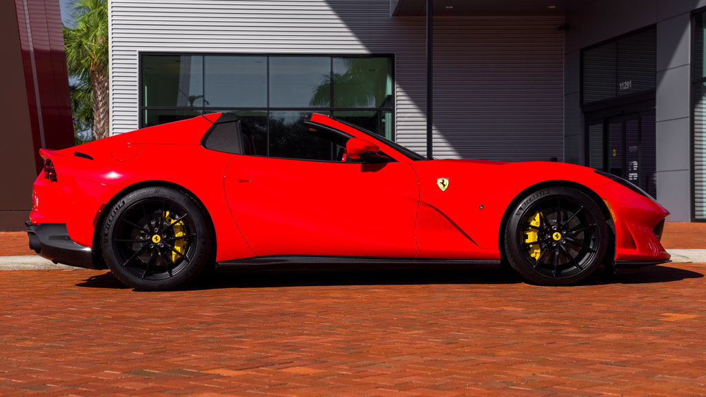 Used 2023 Ferrari 812 GTS RWD image 10