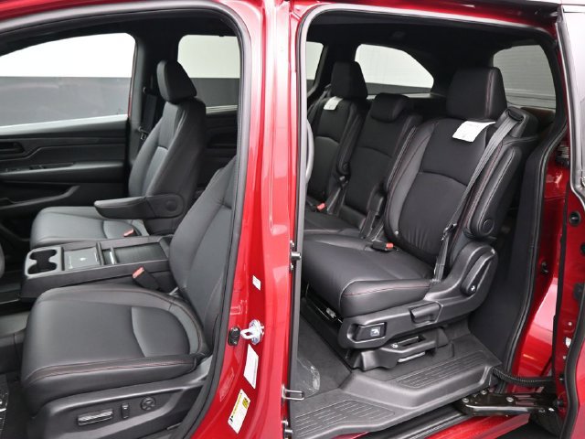 New 2026 Honda Odyssey Sport-L image 18