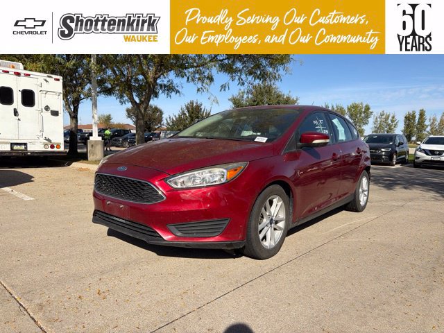 Used 2017 Ford Focus SE w/ Cold Weather Package FWD image 1