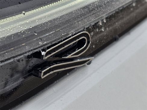 New 2026 Volkswagen Tiguan SEL R-Line image 9