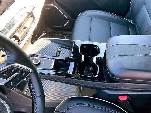 Used 2025 Buick Enclave Preferred image 15