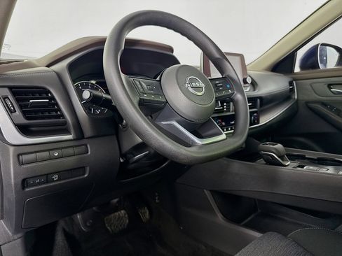 Used 2023 Nissan Rogue SV FWD image 22