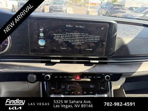 Certified 2024 Kia Carnival EX FWD image 6