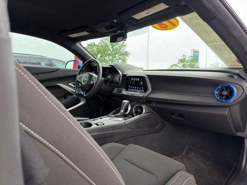 Used 2018 Chevrolet Camaro SS RWD image 66