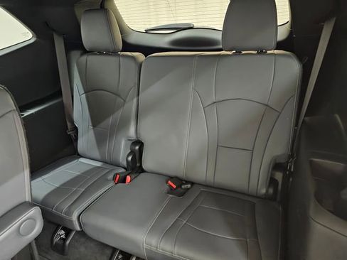 Used 2023 Buick Enclave Essence w/ Experience Buick Package AWD/4WD image 5