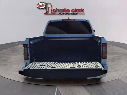 Certified 2024 Nissan Frontier SL RWD image 6