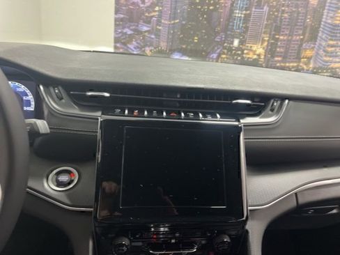 New 2025 Jeep Grand Cherokee Laredo image 13