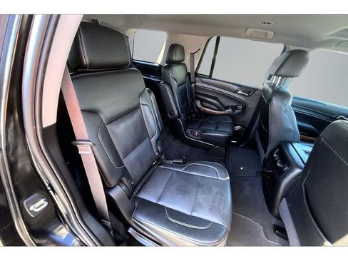 Used 2020 Chevrolet Tahoe Premier AWD/4WD image 20