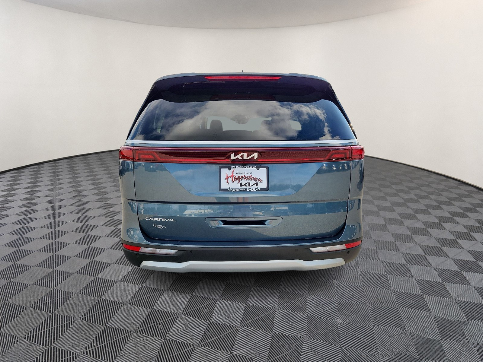Certified 2024 Kia Carnival EX FWD image 5